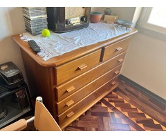 Cómoda quarto em madeira maciça