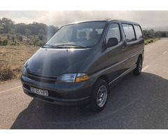 Toyota HiAce 2.5 D 1500€
