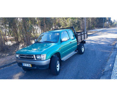 Toyota Hilux 2.4 turbo 4x4 4 Lugares