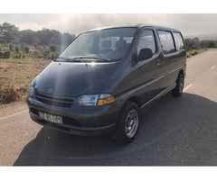 Toyota HiAce 2.5 D 1500€